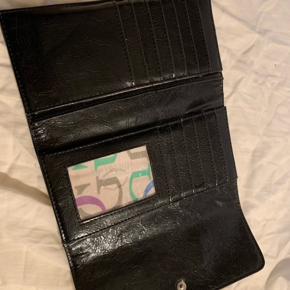 Guess wallet - Picture 3 of 4